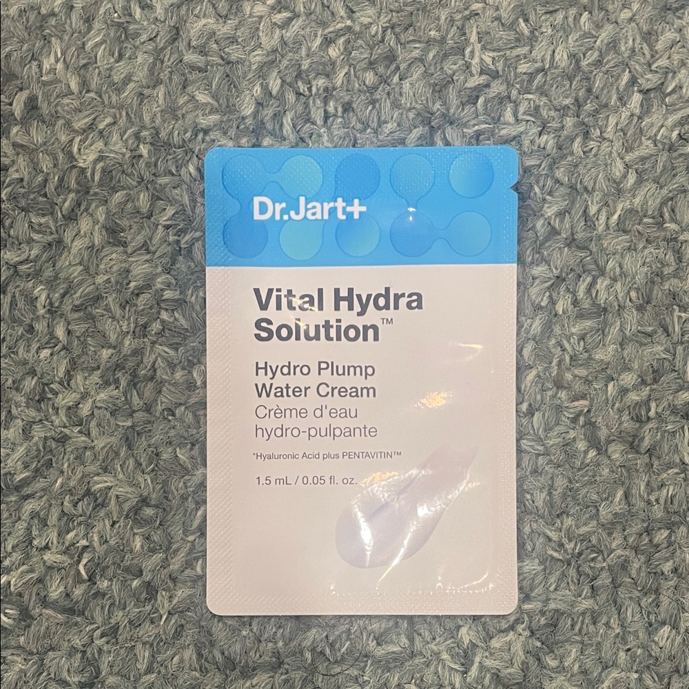 Dr. Jart+ Vital Hydra Solution Hydro Plump Water Cream - Blue and White
